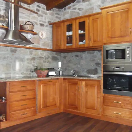 Casa Do Pelourinho * Rebordainhos